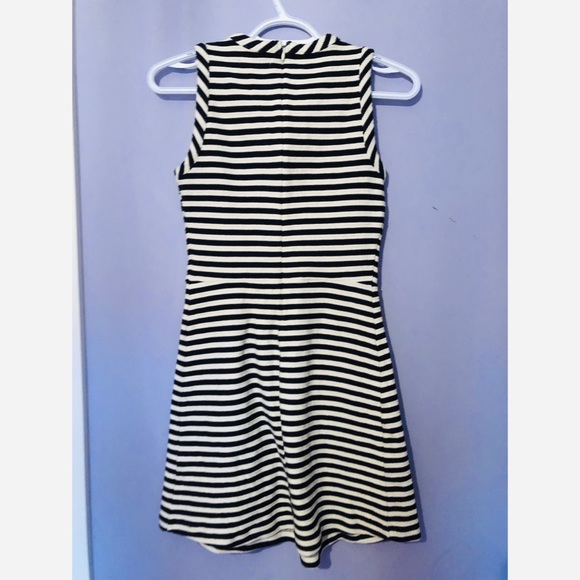Madewell Afternoon Dress in Stripe - Picture 4 of 4